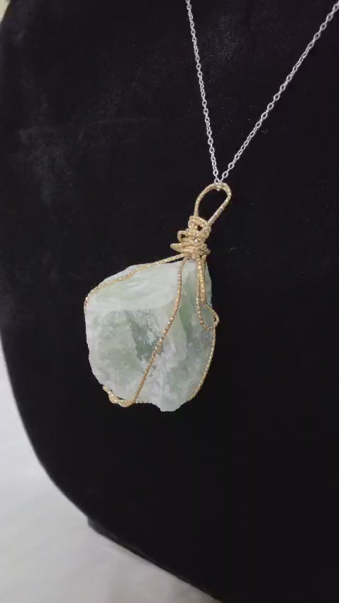 Handmade Irregular Natural Stone Amethyst

Pendant Necklaces 925 sterling silver Rose Quartz Crystal Wire Wrapped Necklace for Women
