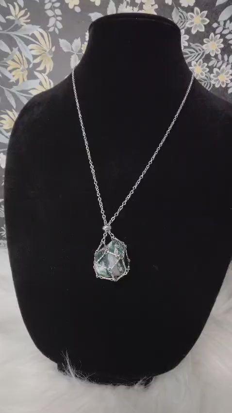 Handmade Irregular Natural Stone Amethyst

Pendant Necklaces 925 sterling silver Rose Quartz Crystal Wire Wrapped Necklace for Women
